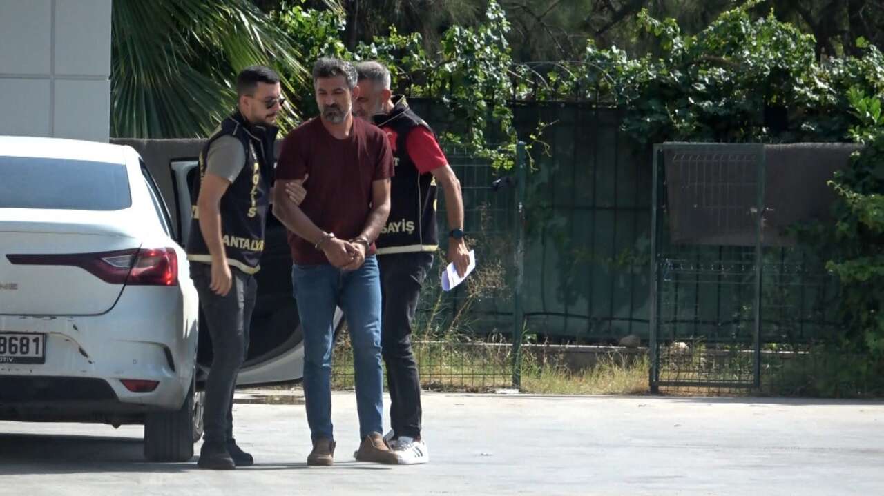 Eski eşini eşarbıyla boğarak öldürdü! Mahkemede anlattıkları kan dondurdu 3